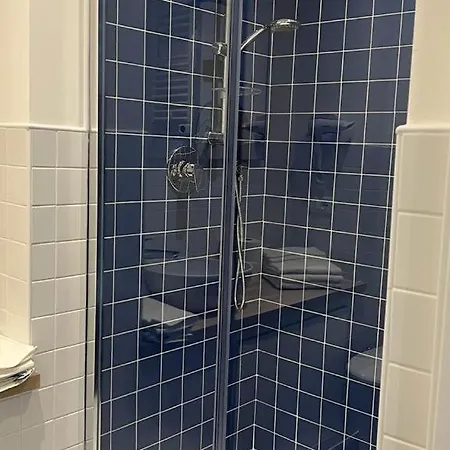 Πανσιόν Bluripa 4*